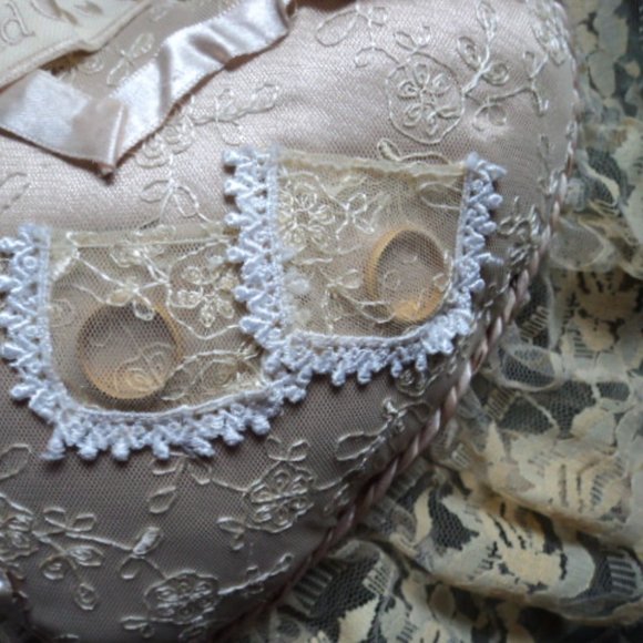 wedding ring bearers pillow - Picture 3 of 6